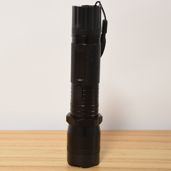 Linterna de electroshock recargable